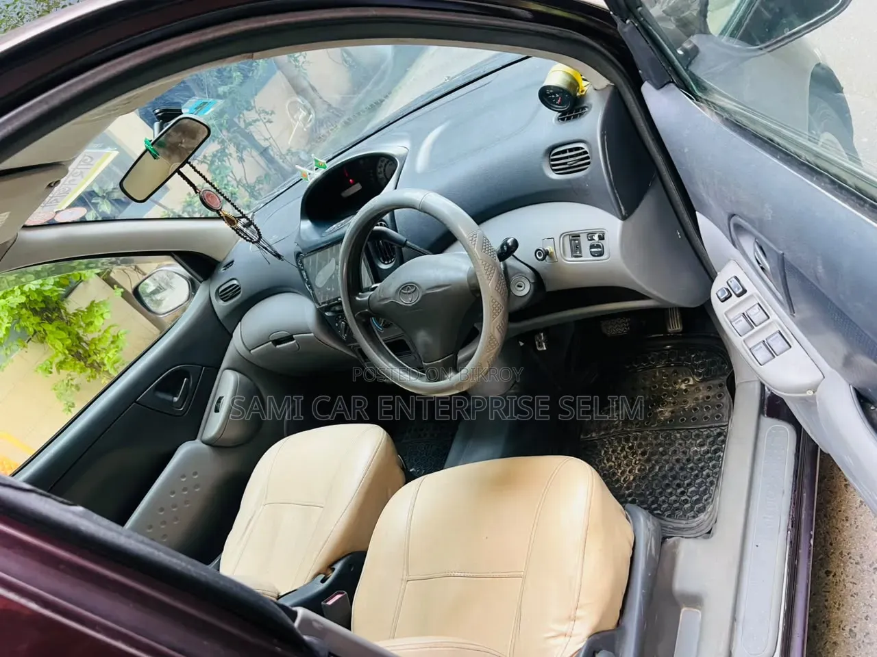 Toyota Fun Cargo 2000