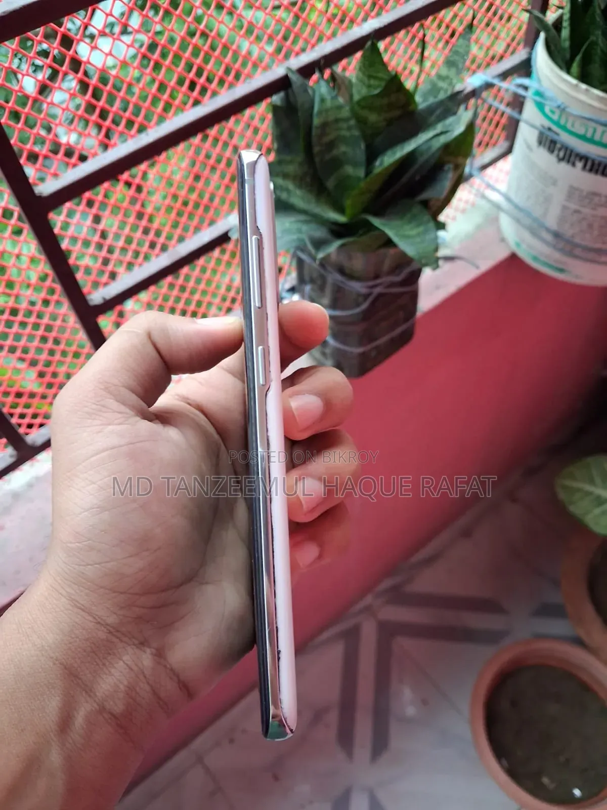 স্যামসাং গ্যালাক্সি এস২০ ১২৮ জিবি হোয়াইট