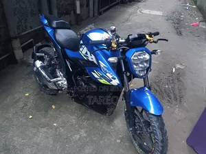 সুজুকি জিক্সার ২০২২ ব্লু