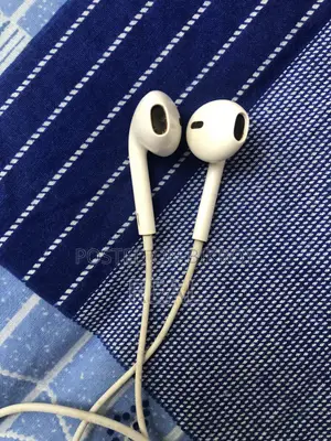 Apple Lightning EarPods
