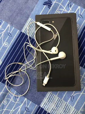 Apple Lightning EarPods