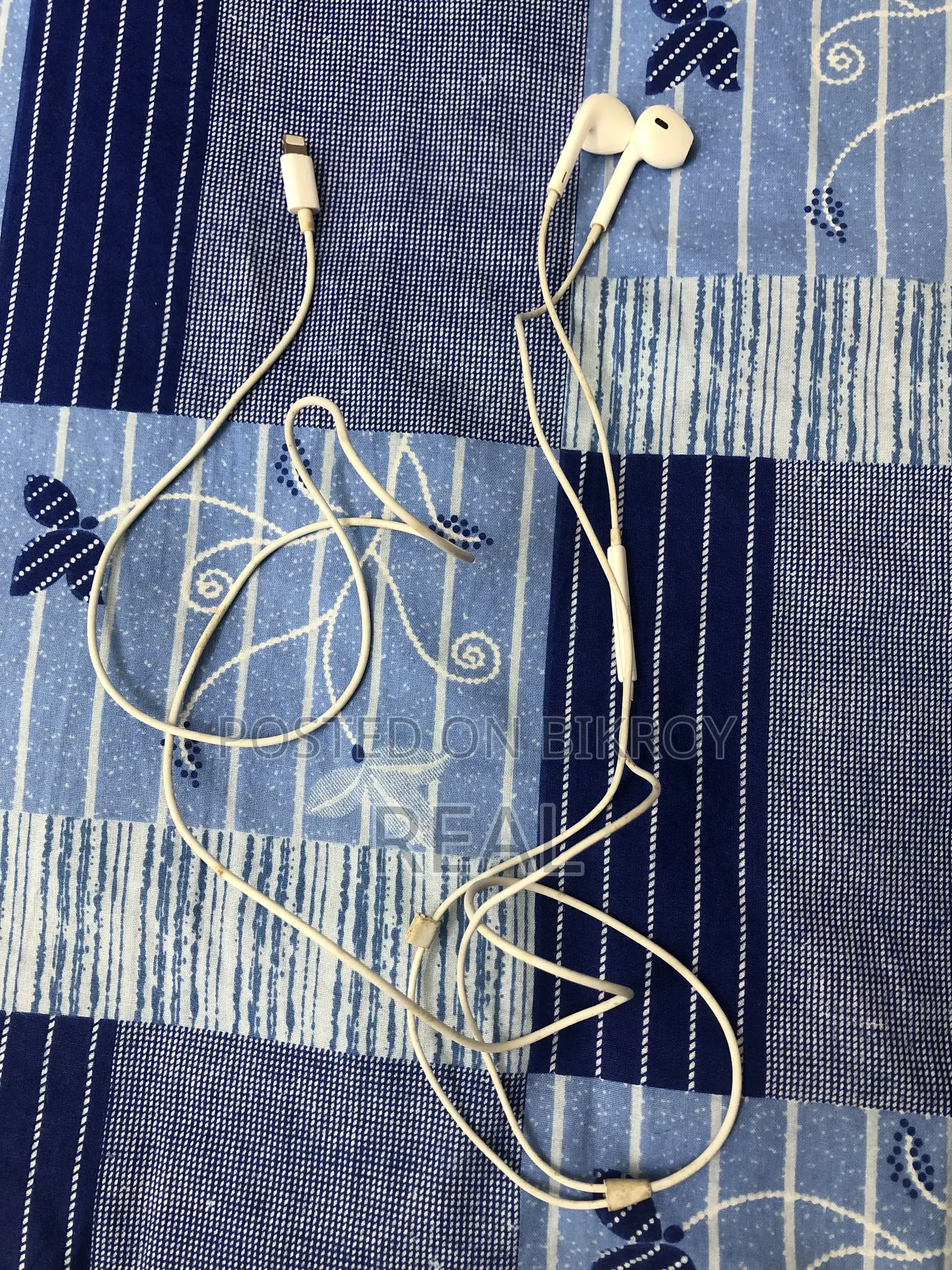 Apple Lightning EarPods
