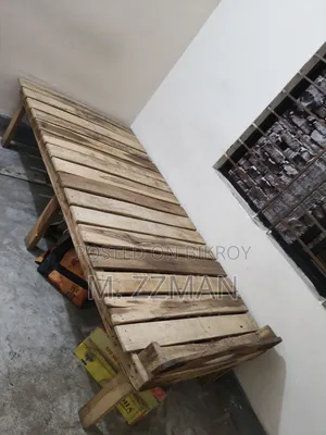 Bed-Wooden Chowki