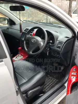 Toyota Corolla Fielder 1.5 Hybrid Front-Wheel Drive 2012 White