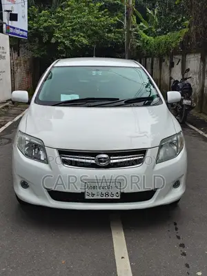 Toyota Corolla Fielder 1.5 Hybrid Front-Wheel Drive 2012 White