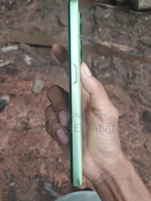 ওয়ানপ্লাস নর্ড সিই ৫জি ২৫৬ জিবি