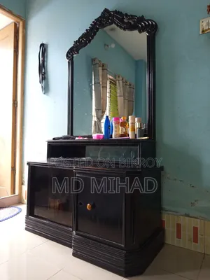 Dressing table made of teak wood.