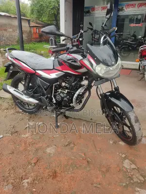 Bajaj Discover 125 2022 Black