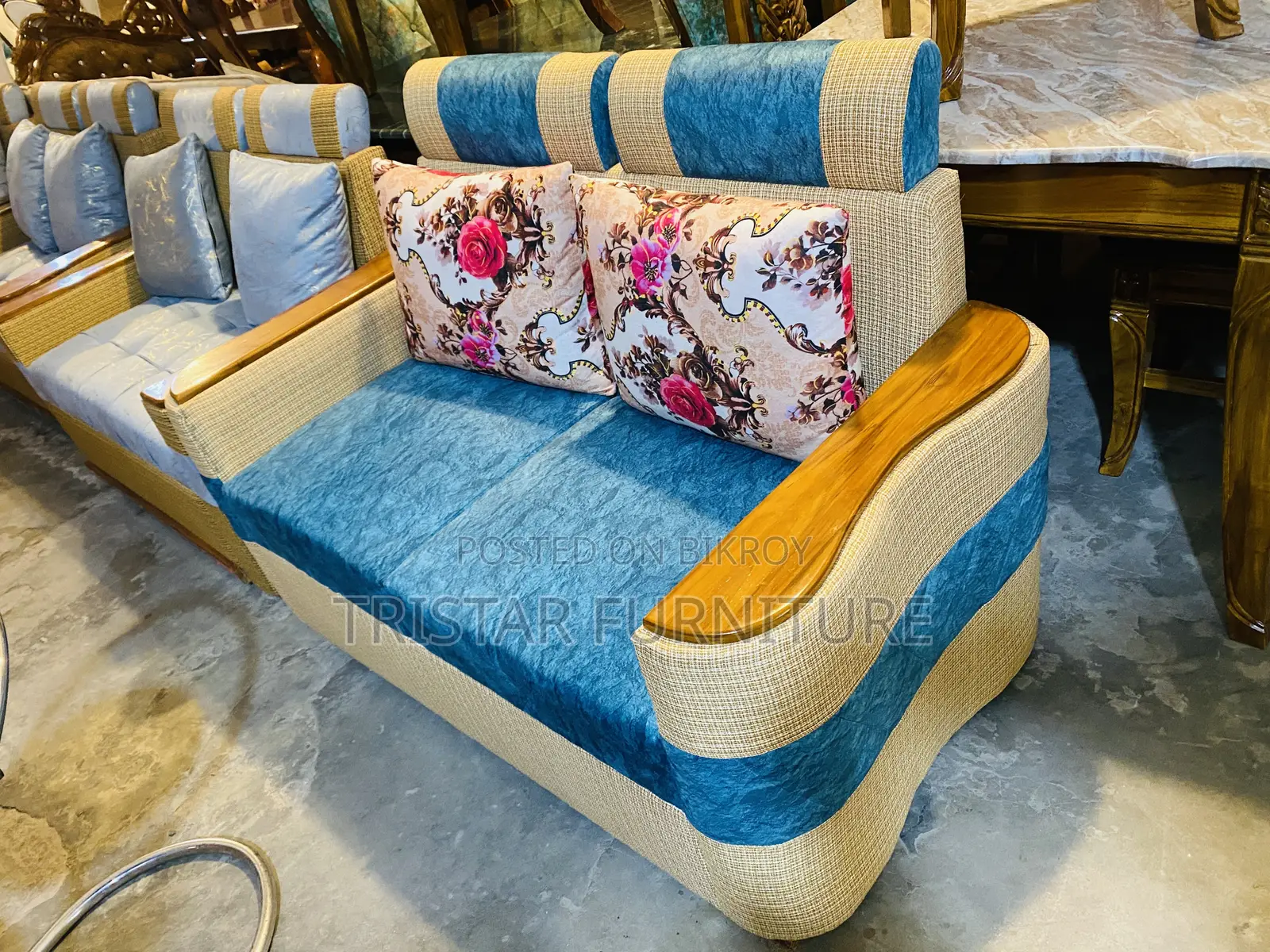 Amazing Sofa Set at Low Price