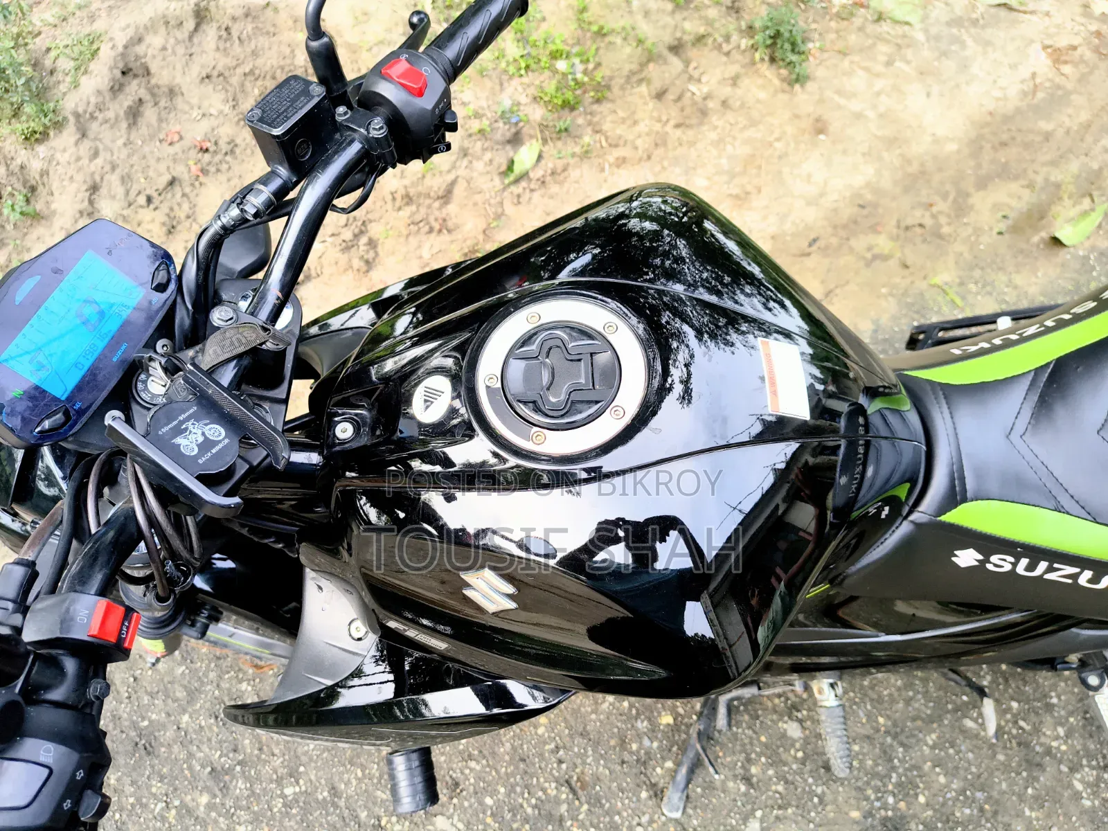 সুজুকি জিক্সার ২০২৪ ব্ল্যাক