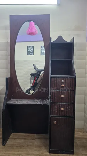 Dressing Table (Roza Furniture)