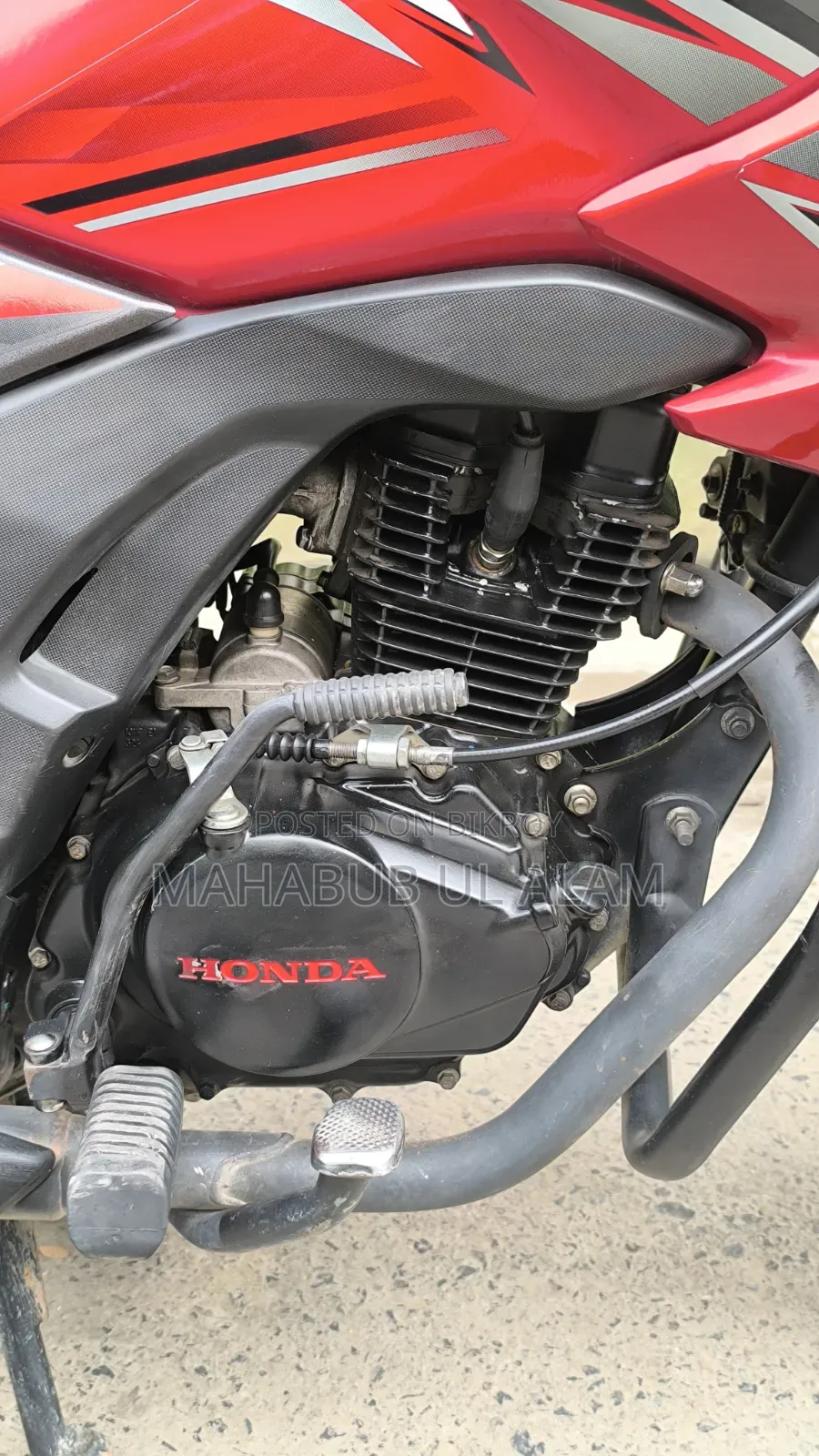 Honda CB 2023 Red