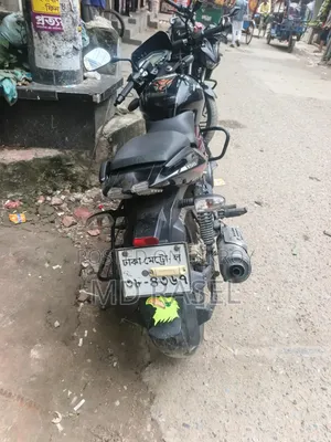 বাজাজ পালসার ১৫০ ২০১৮ ব্ল্যাক