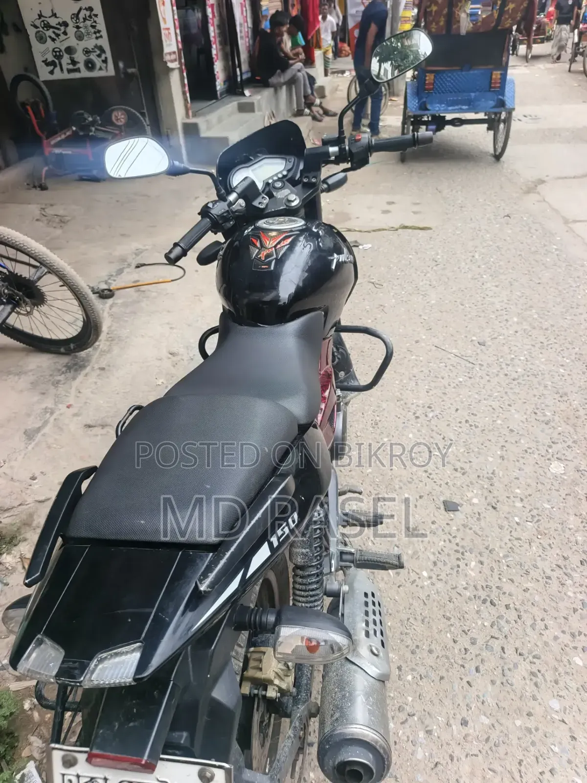 বাজাজ পালসার ১৫০ ২০১৮ ব্ল্যাক