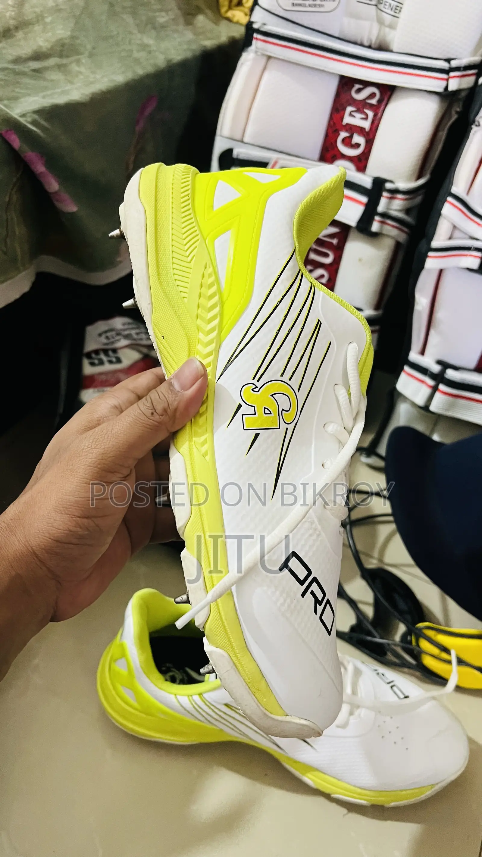 Cricket Equipment for Sale – Ready to Play!