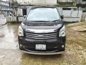 Toyota Noah 2011 Black