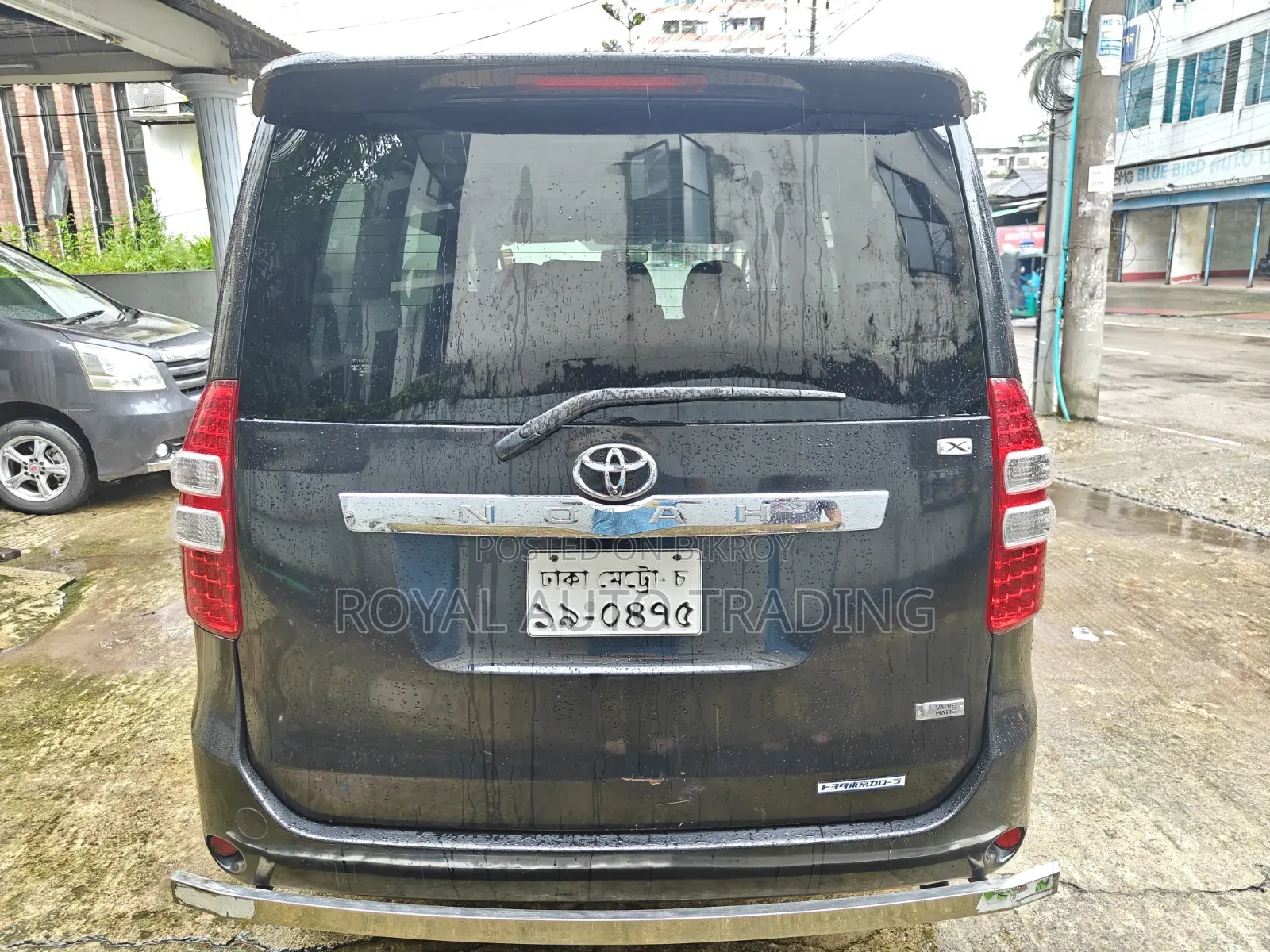 টয়োটা নোয়া ২০১১ ব্ল্যাক