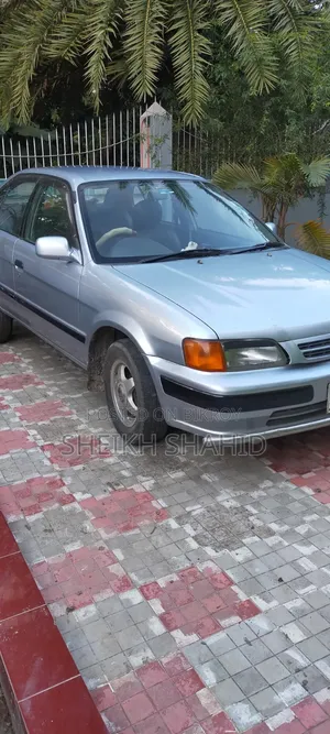 টয়োটা কর্সা ১৯৯৫ নীল