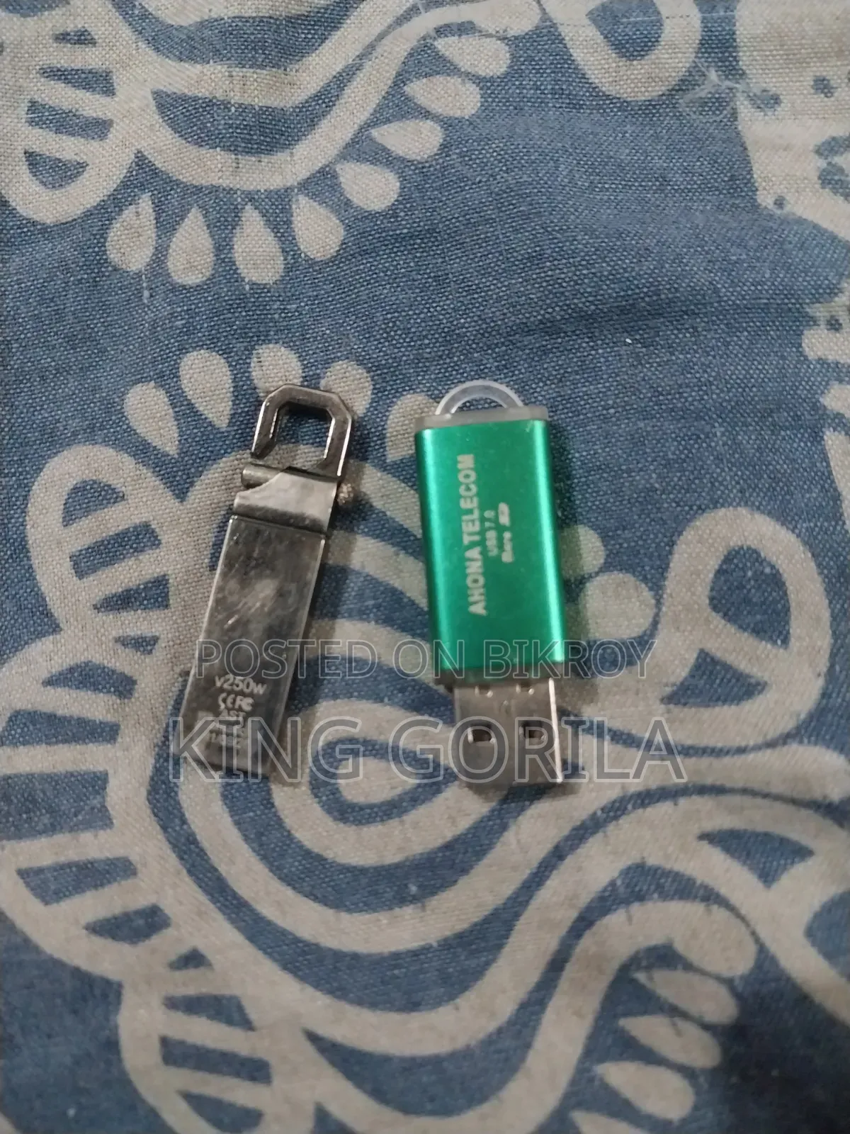 Pendrive and Card Reader