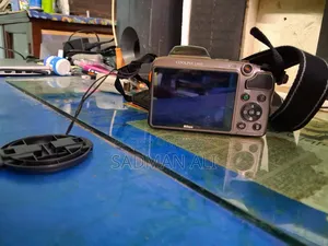 Nikon Coolpix L810
