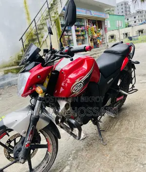 Yamaha FZ 2012 Red