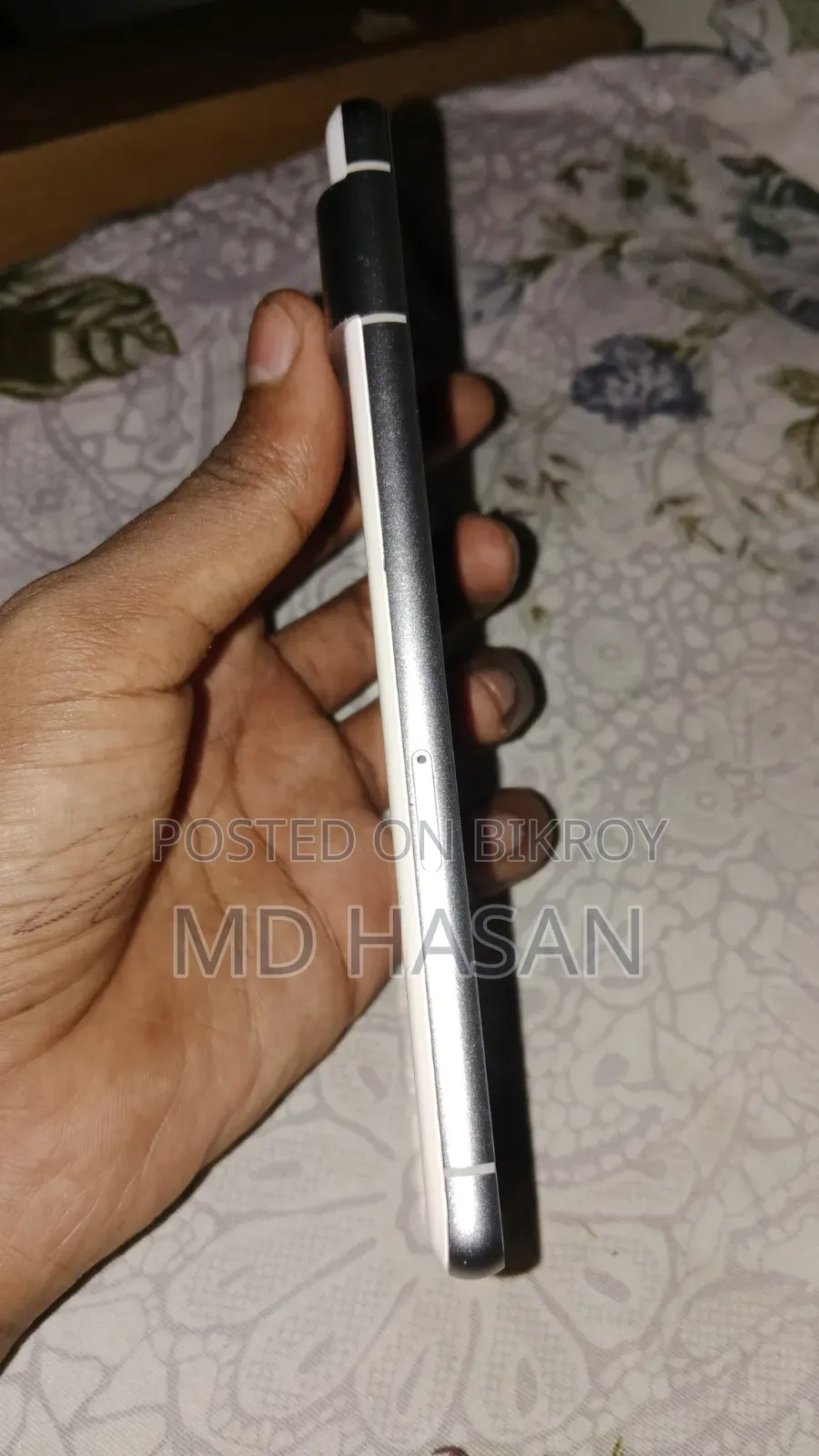 গুগল পিক্সেল ৭ ১২৮ জিবি হোয়াইট