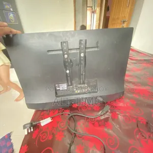 LG 24 Inch LED TV / Monitor (Good Condition)