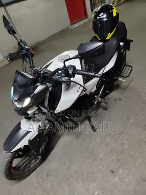 Hero Thriller 160R 2021 White