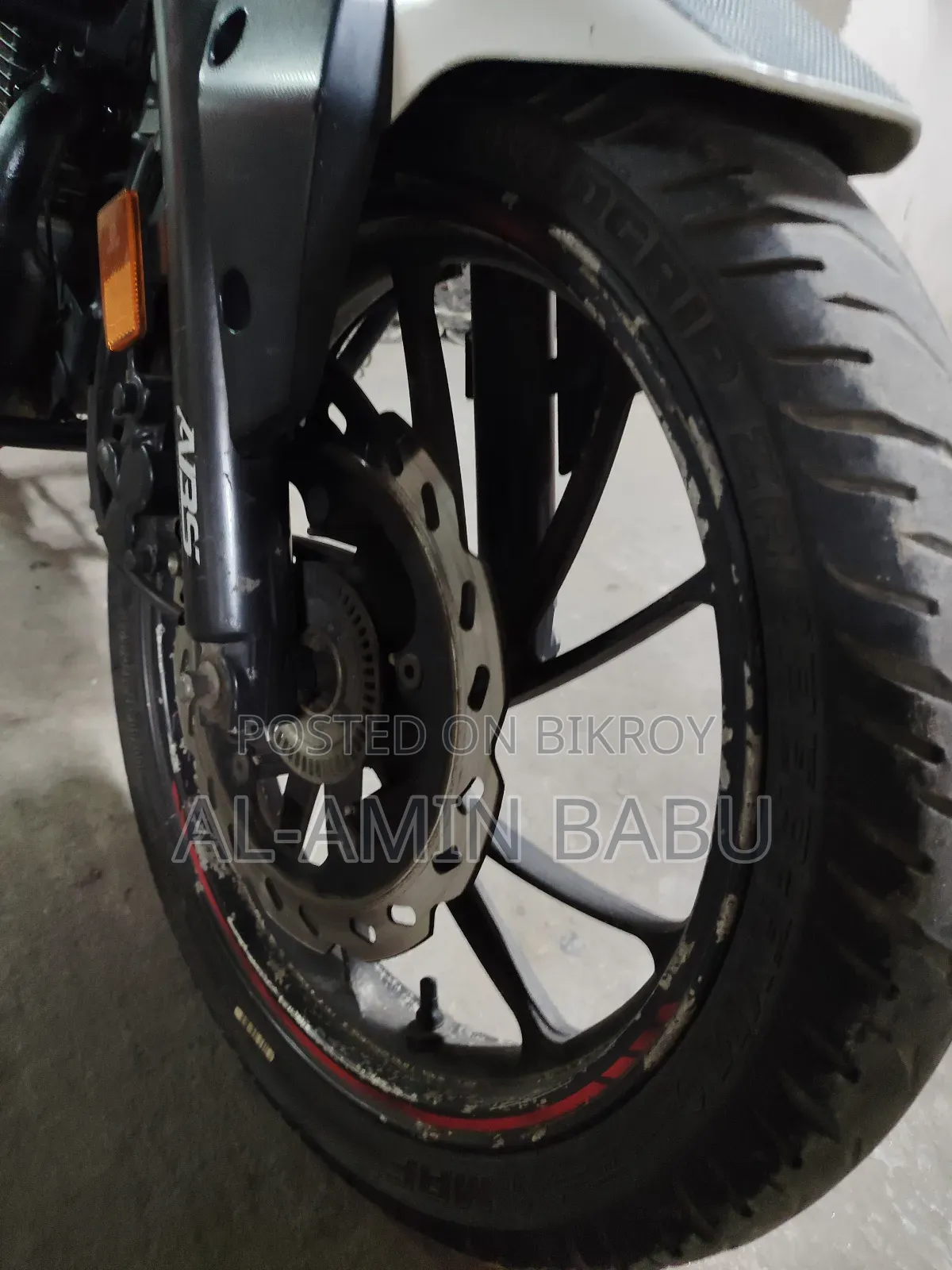 Hero Thriller 160R 2021 White