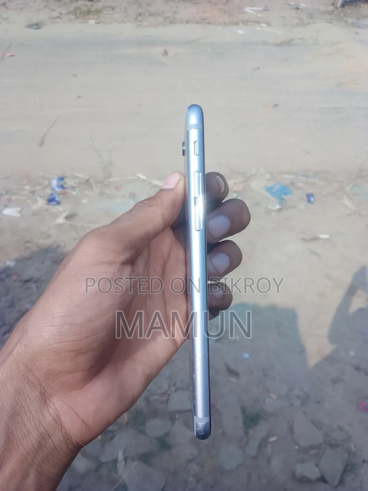 Apple iPhone 6s 64 GB White