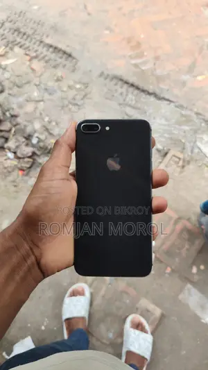 Apple iPhone 8 Plus 64 GB Black