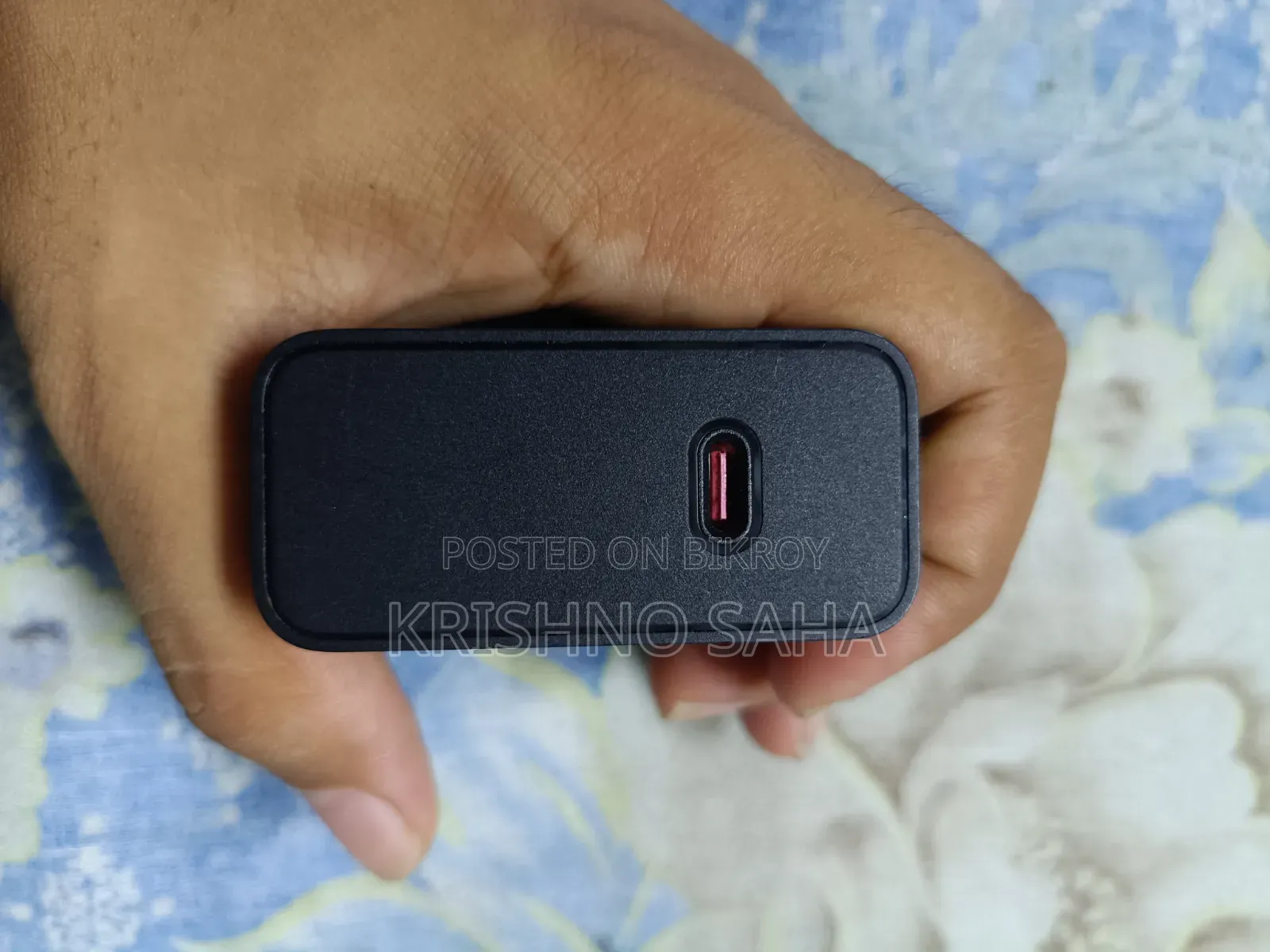 ফোনস চার্জার