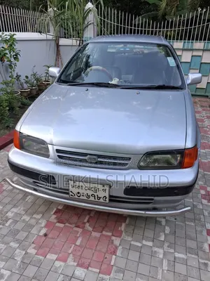 টয়োটা কর্সা ১৯৯৫ নীল