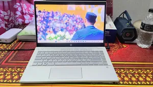 Laptop HP Pavilion 14-ce1000 4GB Intel Core i5 HDD+SSD 1T