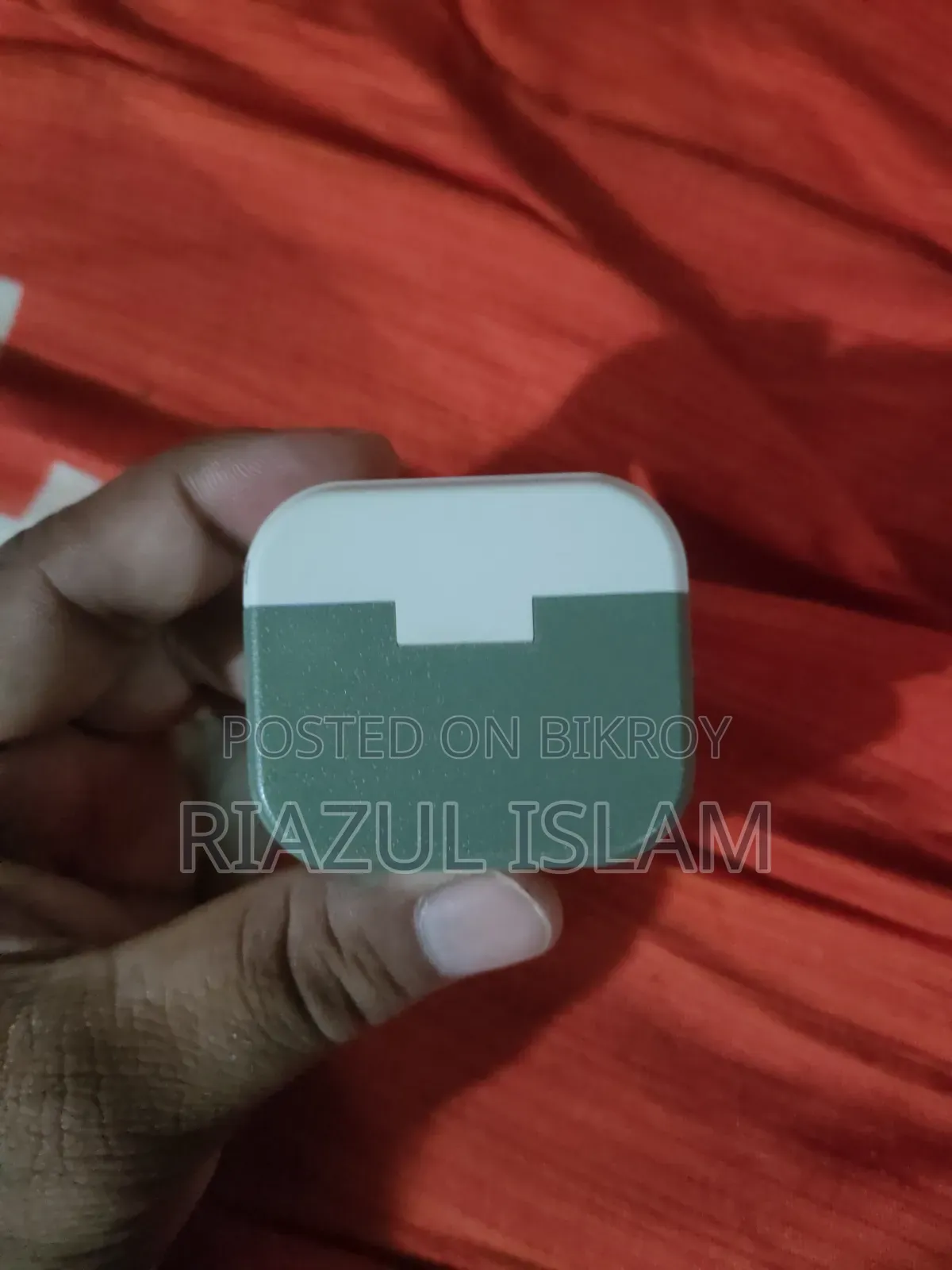 টিডব্লিউএস ইয়ারবাডস
