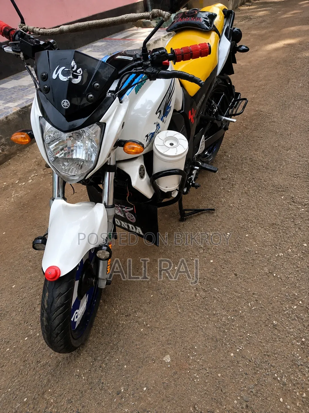 Yamaha FZ 2015 White