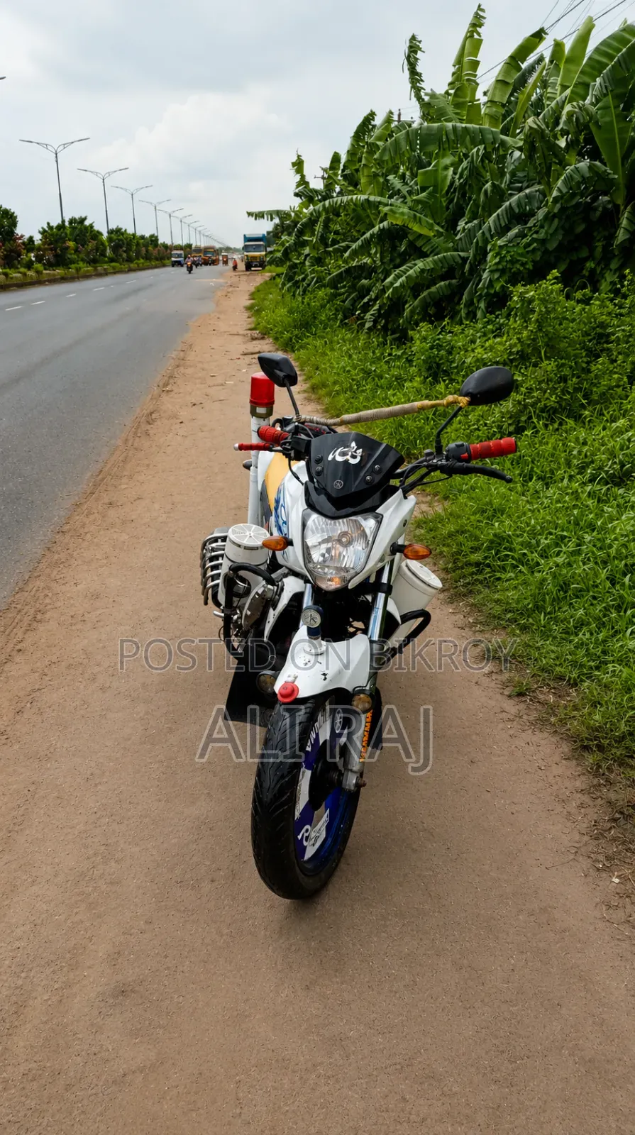 Yamaha FZ 2015 White