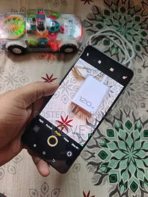 iQOO 256 GB Black