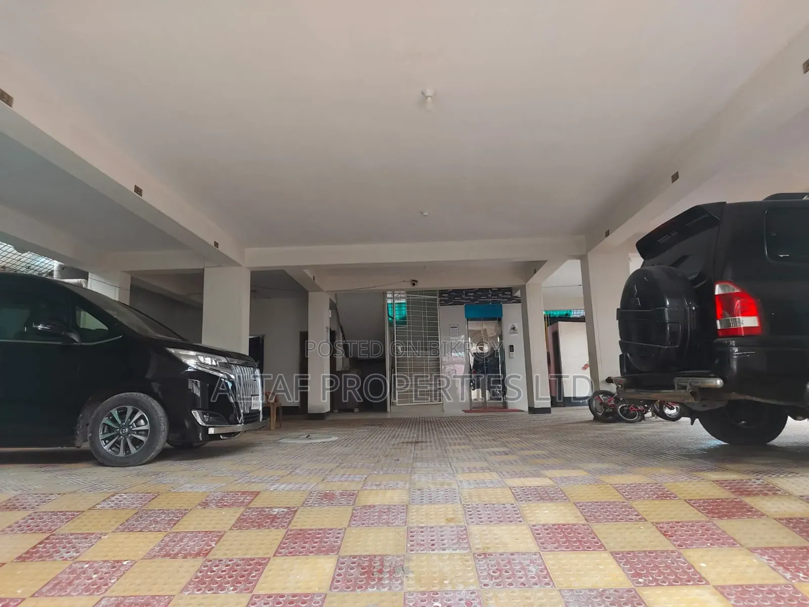 মোহাম্মদপুরের মনোয়ার ম্যানসনে ৩ বেডরুমের অ্যাপার্টমেন্ট বিক্রয়