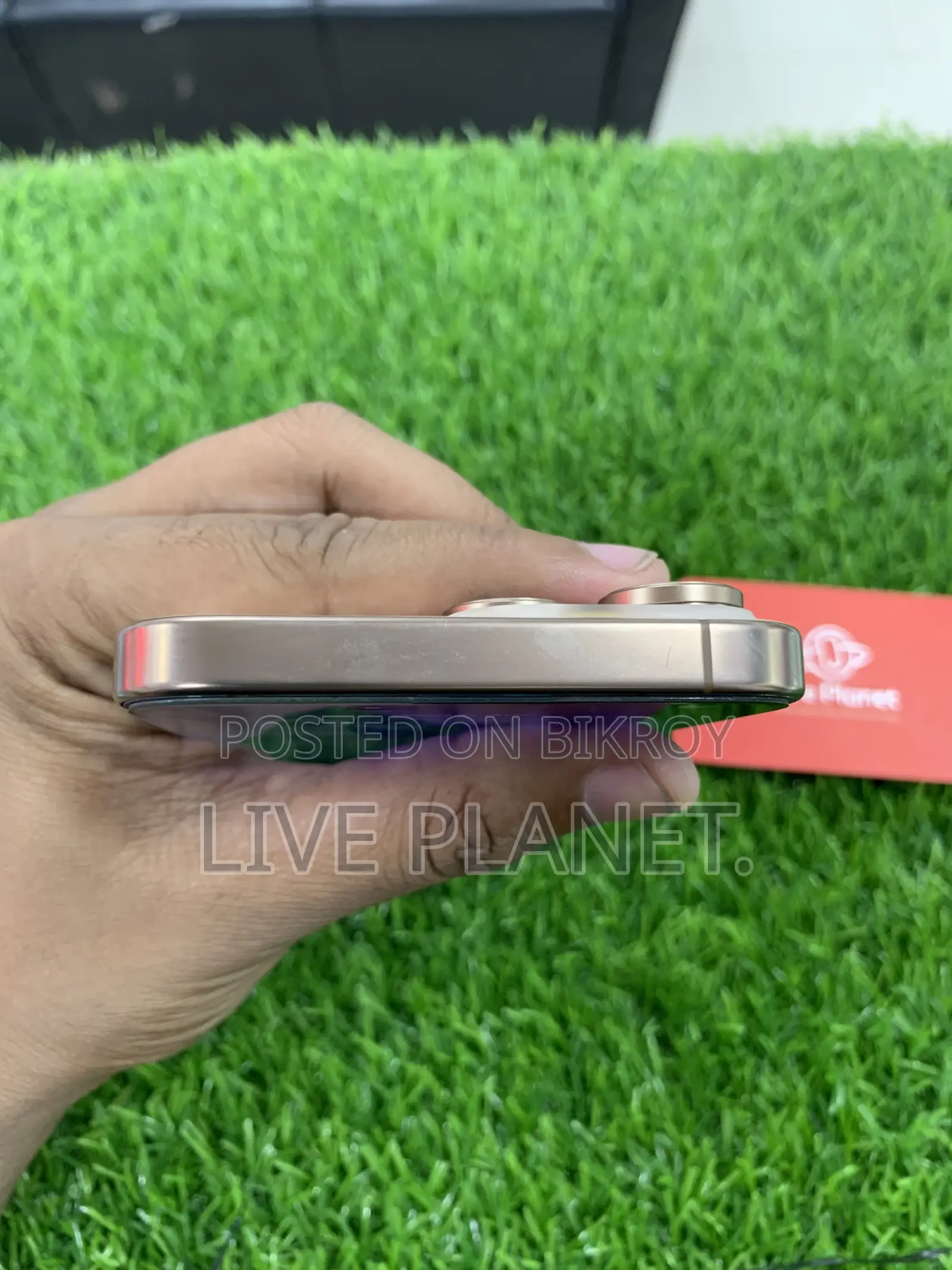 অ্যাপল আইফোন ১৬ প্রো ম্যাক্স ২৫৬ জিবি গোল্ড