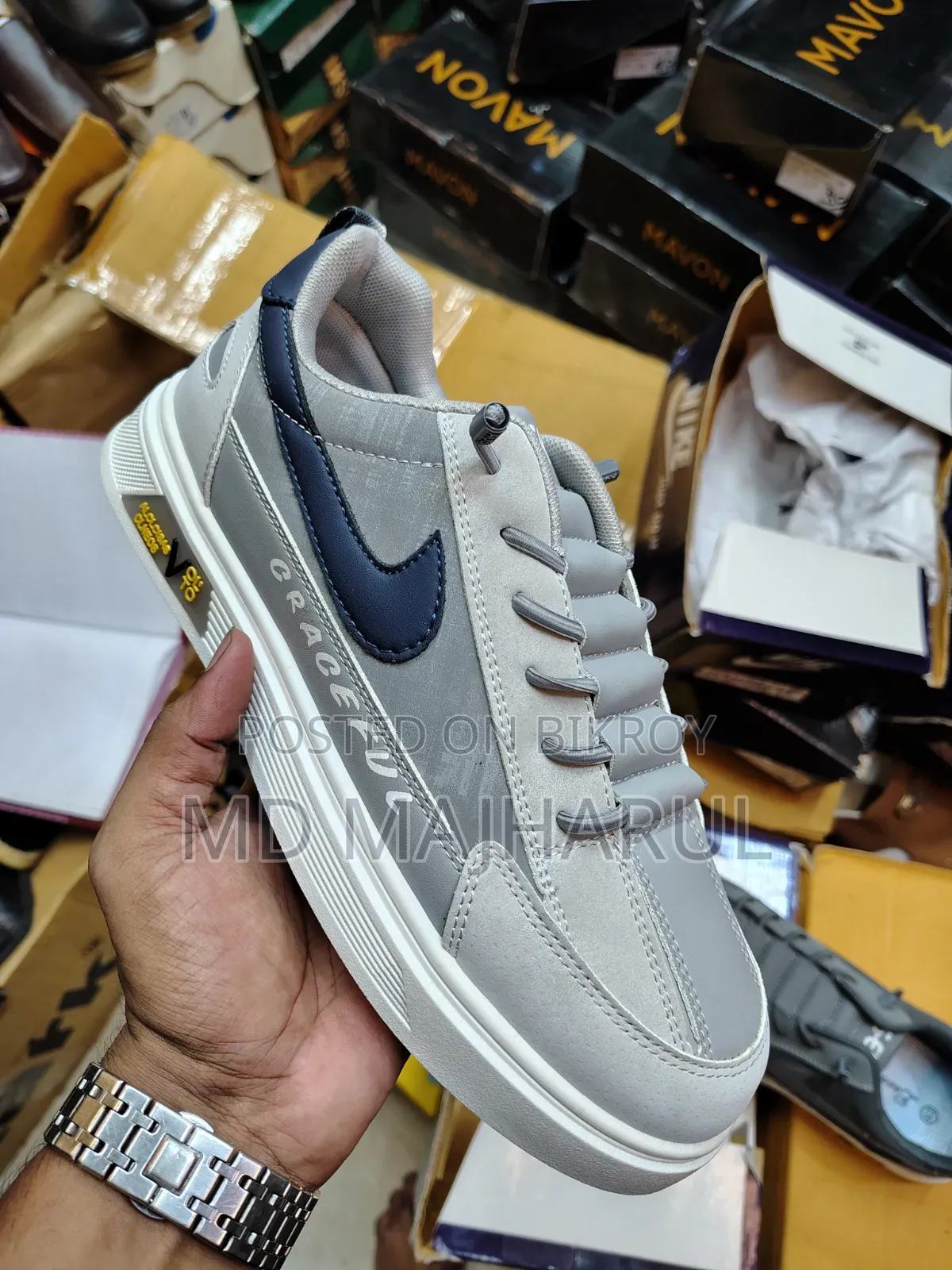 Lays Free Gray Converse
