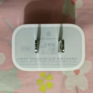 iPhone and iPad Charger