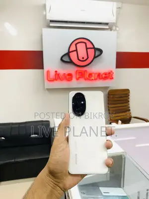 অনার ২০০ ৫১২ জিবি সাদা