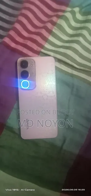 Vivo Y19s 128 GB White