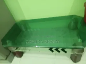 আপনার ড্রয়িং রুমের জন্য সেন্ট্রাল টেবিল