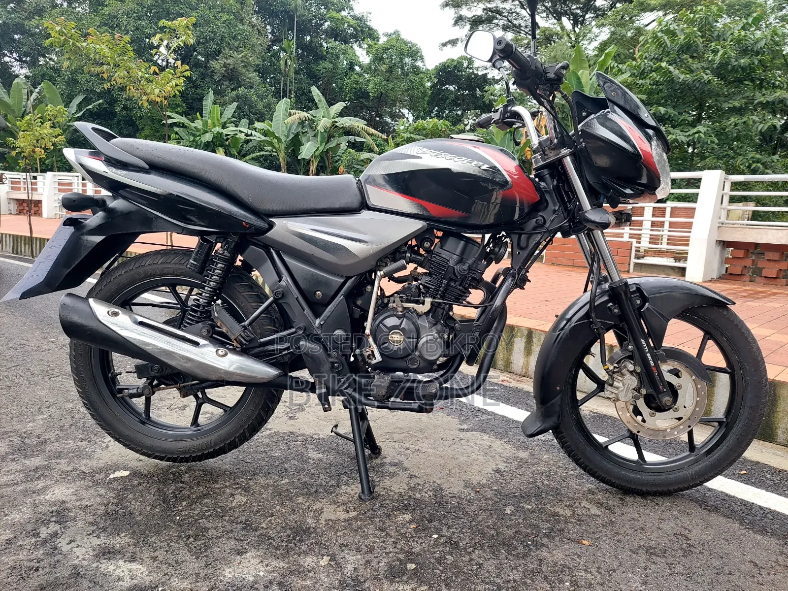 Bajaj Discover 125 2019 Black