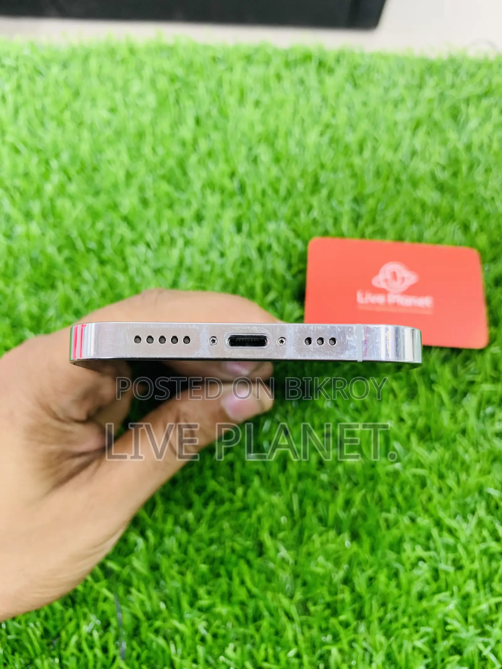 অ্যাপল আইফোন ১২ প্রো ১২৮ জিবি সাদা