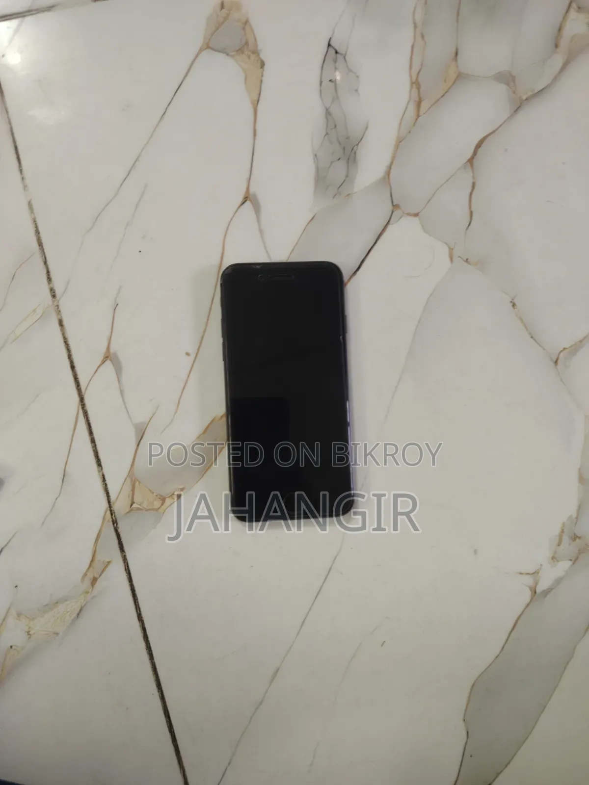 অ্যাপল আইফোন ৮ ৬৪ জিবি ব্ল্যাক