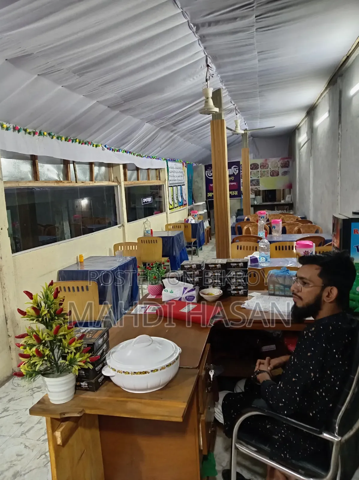 রেস্টুরেন্ট ম্যানেজার/হিসাব রক্ষক
