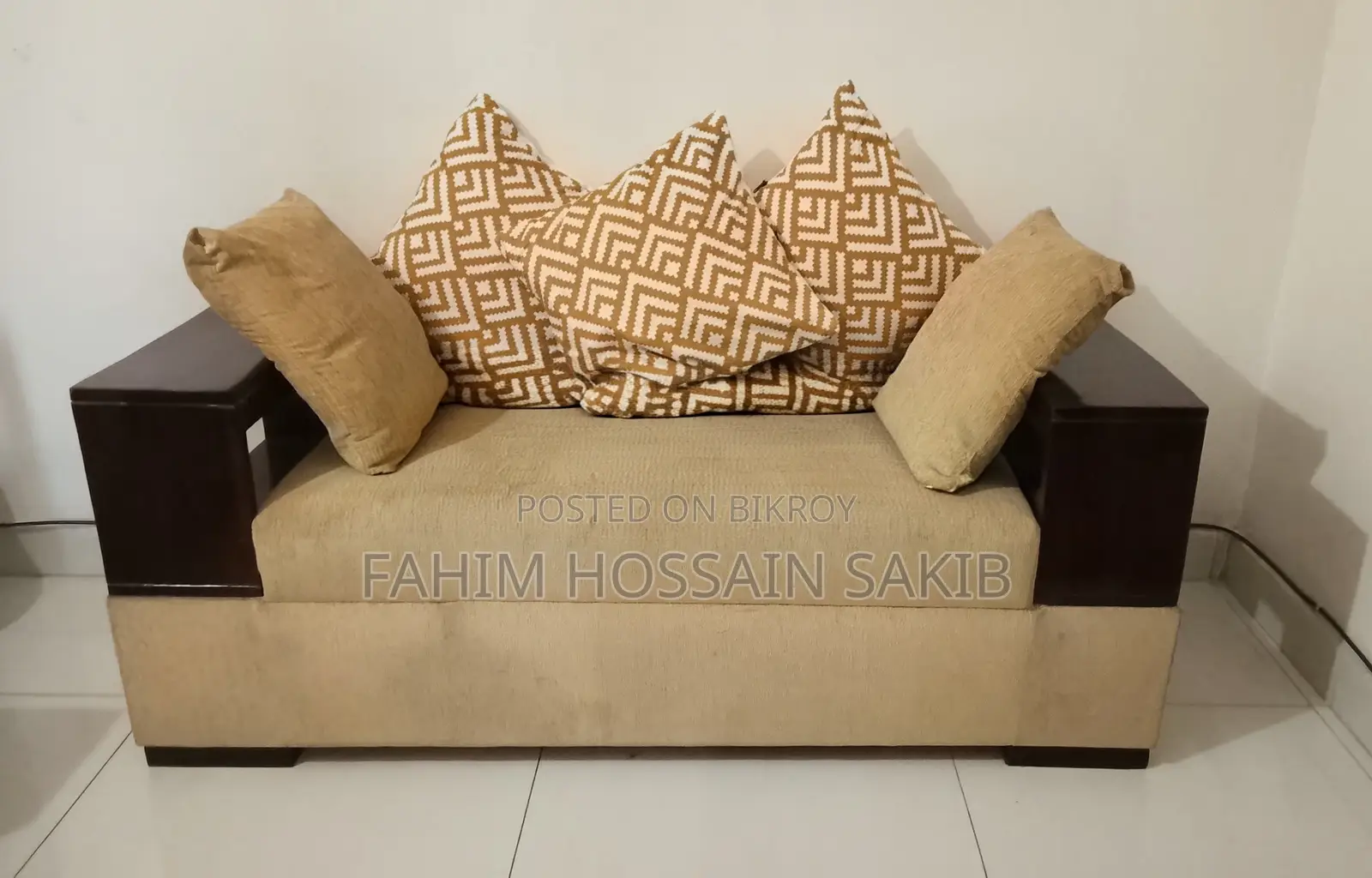 7 Seater Sofa Set (Used)